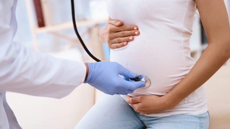 Pregnant woman at the doctors